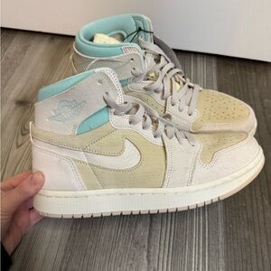 Jordan 1 Zoom CMFT 2 Women's Sneaker